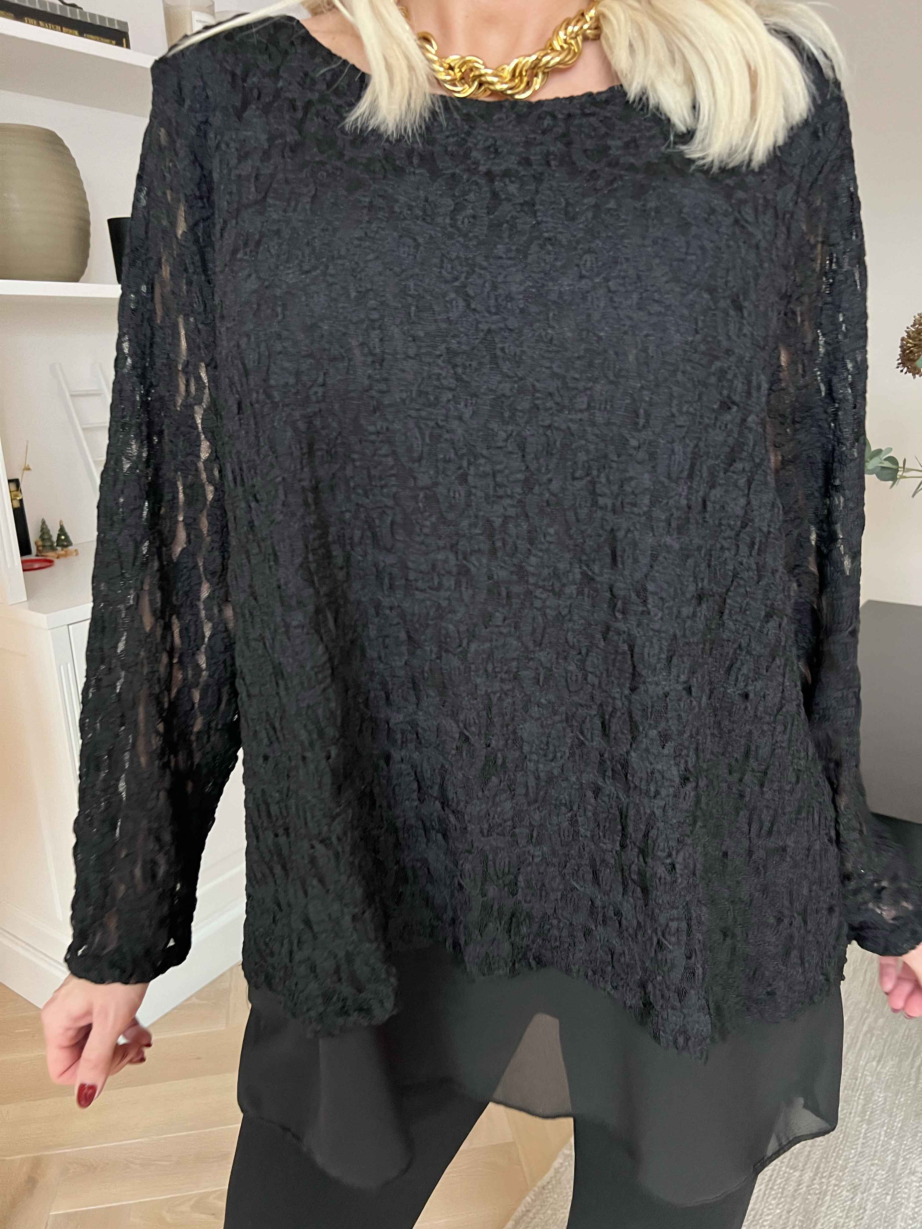 Candidas - Sød blondetunika med chiffonlag